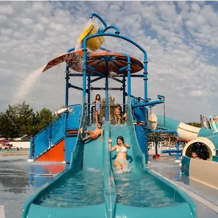 キャンプ場 Mobil-home Neuf Sous Les Pins, A Proximite Des Infrastructures *